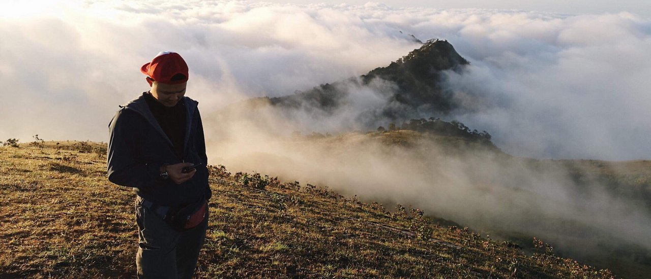 cover "Sea of Mist" at Doi Pui, Mae Hong Son