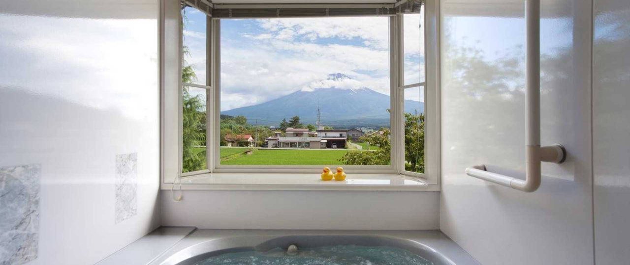 cover Ururun Kawaguchiko ( Fuji MT.) ที่พักหลักพันวิวหมื่นล้าน