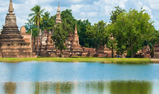 cover …มนต์เสน่ห์มรดกโลกทางวัฒนธรรมแห่งสยามประเทศ : อุทยานประวัติศาสตร์สุโขทัย ถึง อุทยานประวัติศาสตร์ศรีสัชนาลัย...