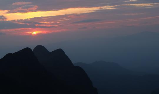 cover . . . ปล่อยใจให้ลอยไปกับยอดดอยหลวงเชียงดาว . . .