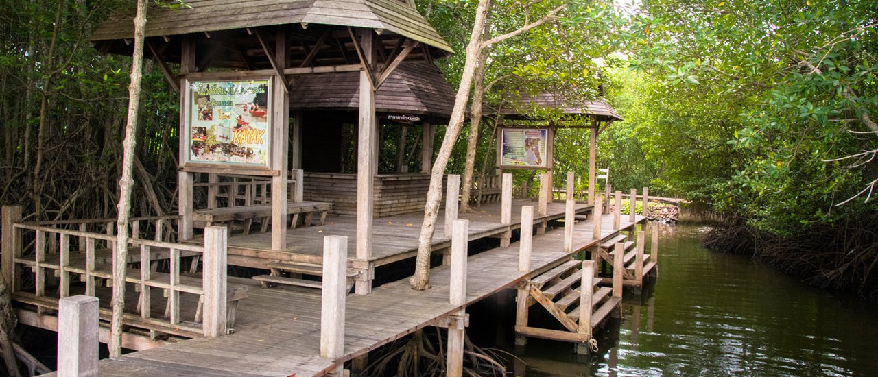 cover “มาเที่ยวกัน ที่จันทบุรี ” .......ความรู้สึกดีๆ มีมากกว่ารอยยิ้มและความทรงจำ.......