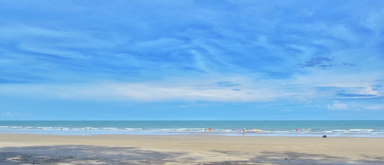 cover .. H u a H i n 2 0 1 7 ..