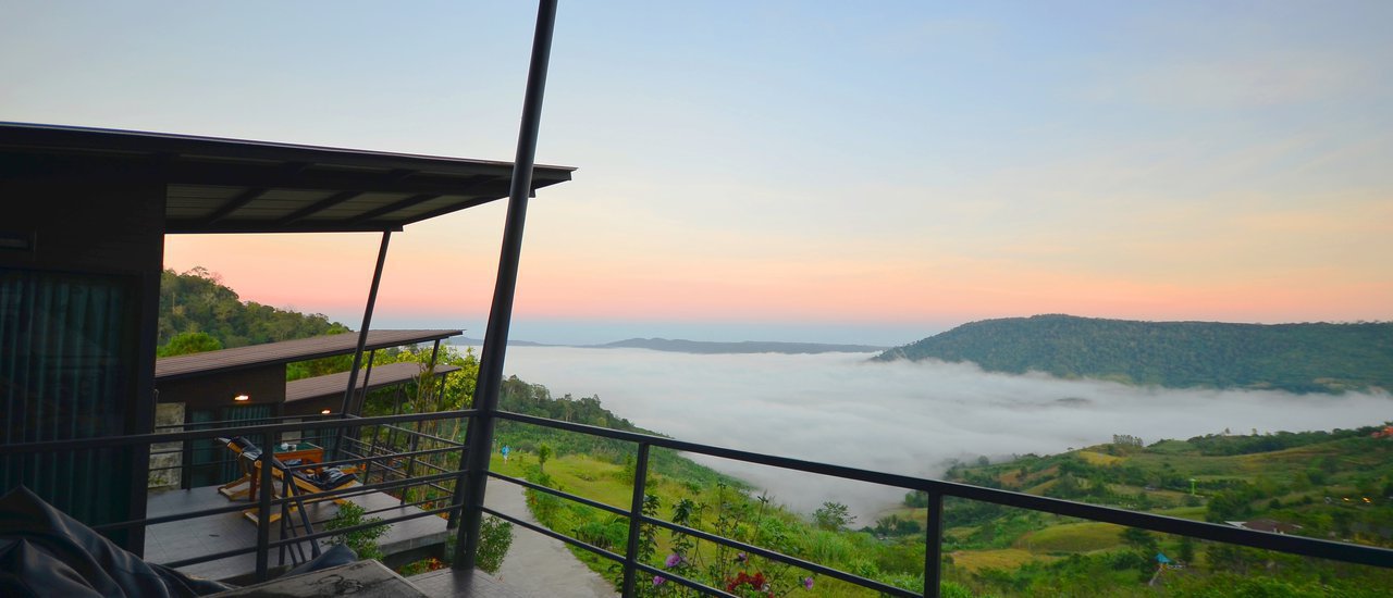 cover " ทะเลหมอก " ในที่สุดฉันก็ได้พบเธอ ณ ร่มการเวก เขาค้อ