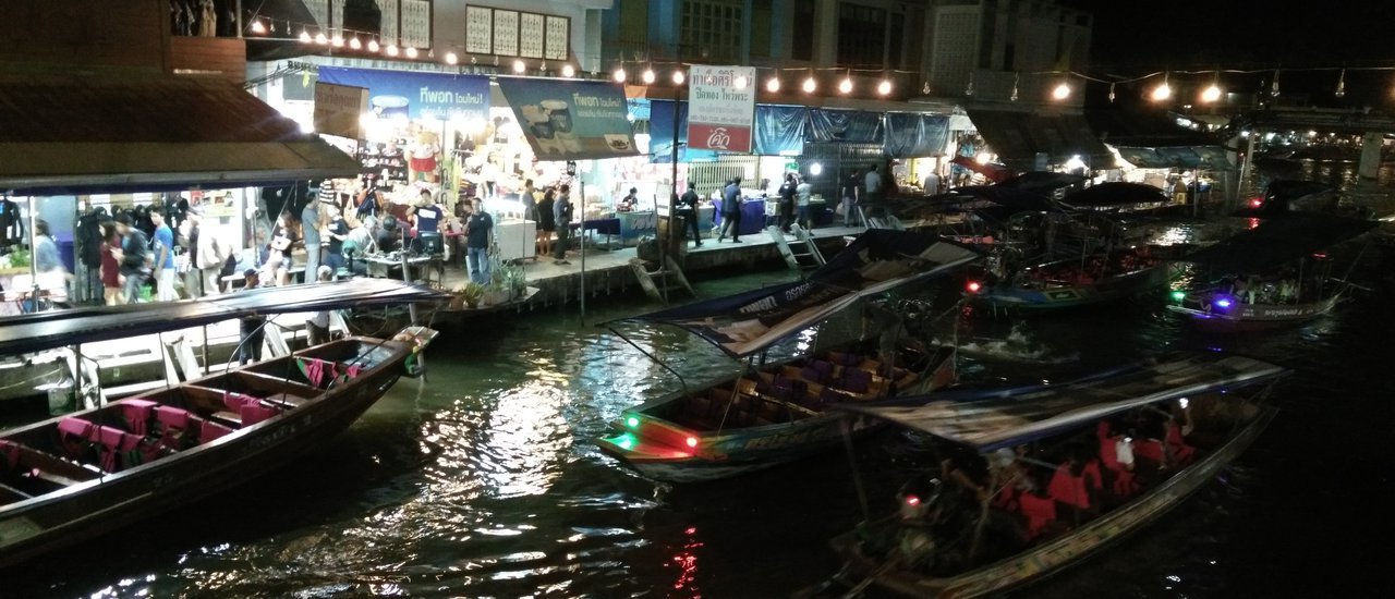 cover เที่ยวอัมพวาปลายฝนต้นหนาว..กินปลาทู ดูหิ่งห้อย เดินตลาดน้ำ พักชาร์ตแบตฯ 2 วัน 1 คืน