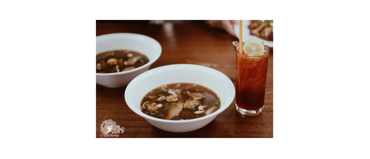 cover อากาศเริ่มเย็นแล้ว มาทานก๋วยจั๊บร้อนๆดีกว่า