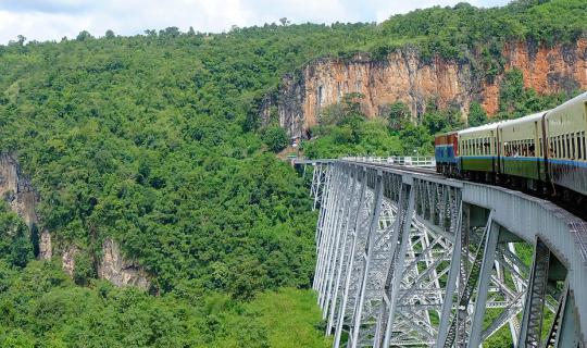 cover From Pyin Oo Lwin to Hsipaw | ตามหา แสงแห่งฉาน