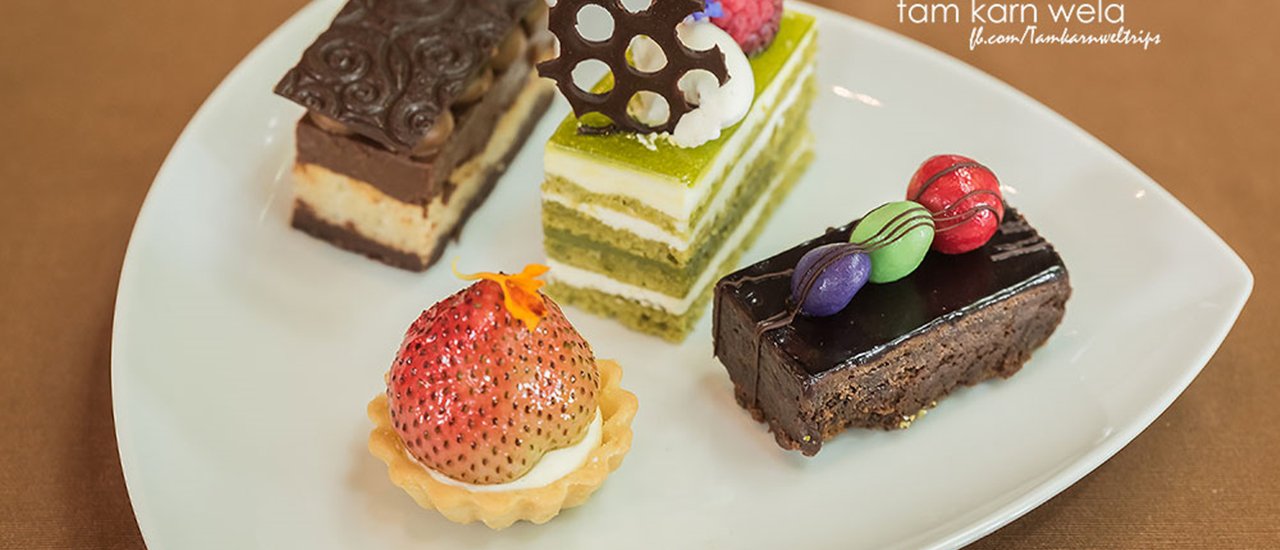 cover ~ * ~ * ~ * ~ * ~ .....Sunday Brunch @ห้องอาหาร Flow โรงแรม Millennium Hilton Bangkok ....….~ * ~ * ~* ~ * ~