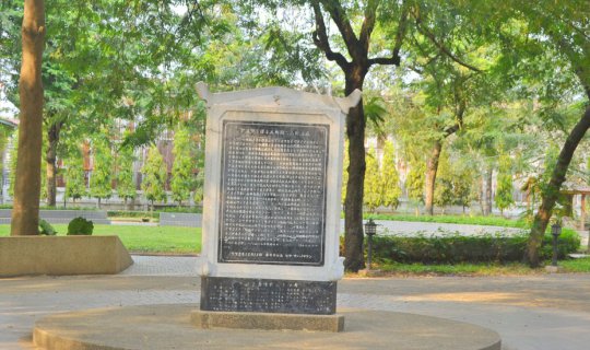 cover .. J a p a n e s e V i l l a g e i n  A y u t t h a y a ..