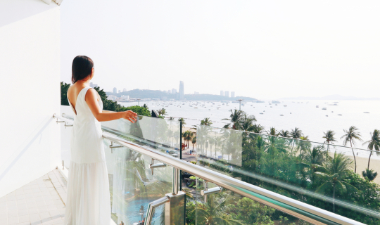 Cover Mera Mare Pattaya โรงแรมสวย ติดหาด "พัทยา" เดินไม่กี่นาทีถึงห้าง Cen...