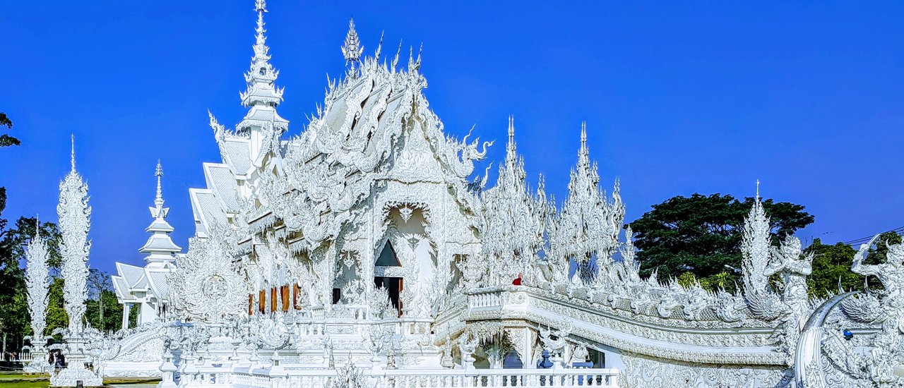 cover วัดร่องขุ่นน่ากอดกว่าที่คิด