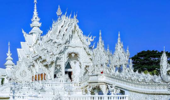 cover วัดร่องขุ่นน่ากอดกว่าที่คิด