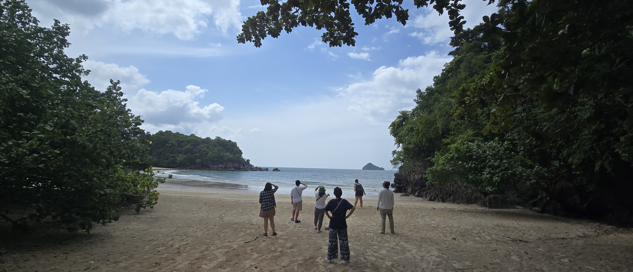 cover 3 NIGHTS 2 DAYS CHUMPHON IS FUN!