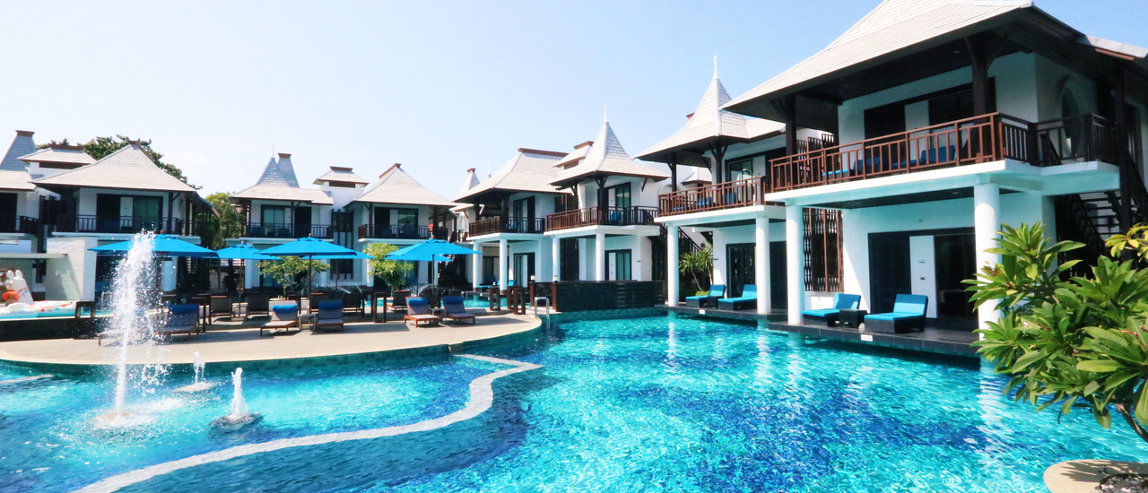 cover Z Through by the Zign - ซีทรู โรงแรม "พัทยา" ฟีลมัลดีฟส์!