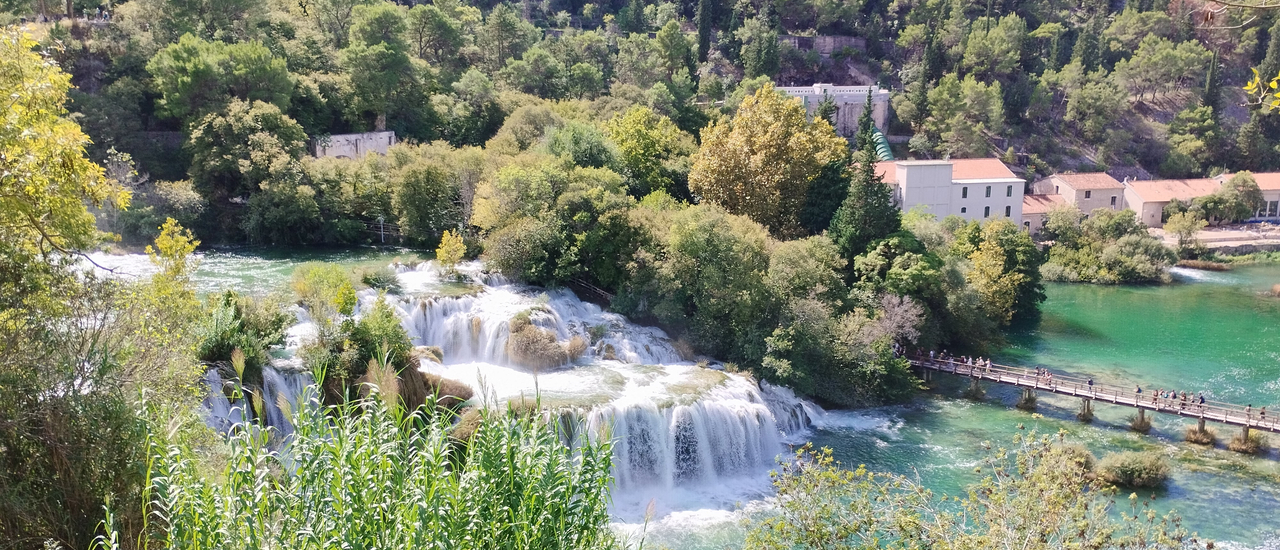 cover ทริปยุโรปใต้ ตอนที่ 5 อุทยานแห่งชาติน้ำตก Krka ณ ประเทศโครเอเชีย น้องๆ อุทยานแห่งชาติพลิตวิเซ