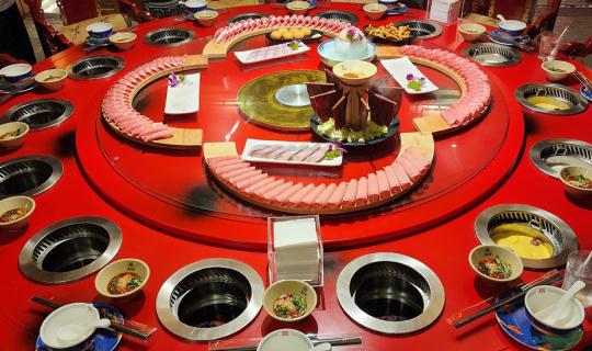 Cover กินหม่าล่าหม้อไฟ แบบติดแกลม ที่ห้องจักรพรรดิ ร้าน Shu DaXia สาขา MBK...