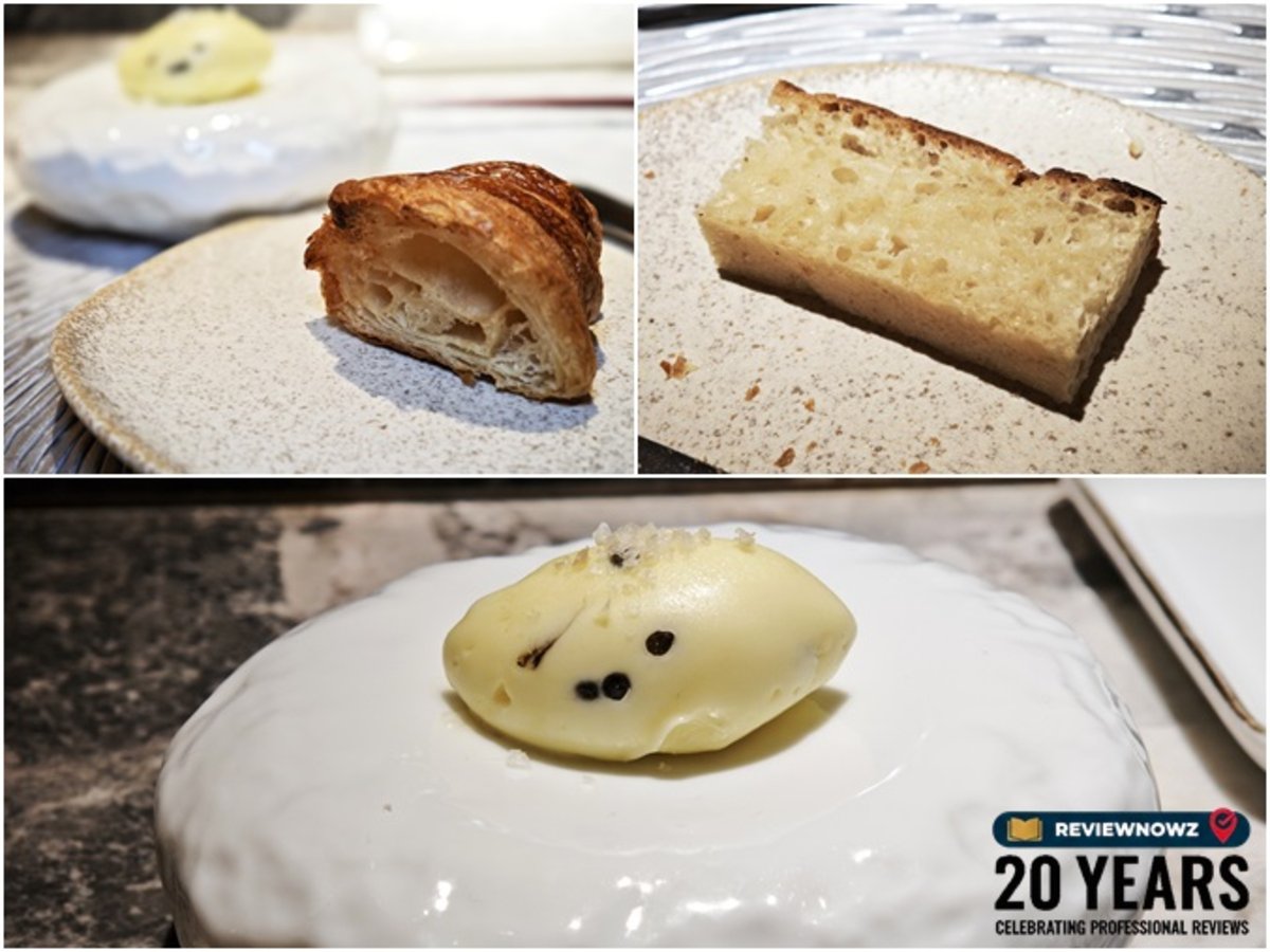 ขนมปัง 6 grain sourdough เสิร์ฟพร้อมเนยคาเวียร์สูตรพิเศษ