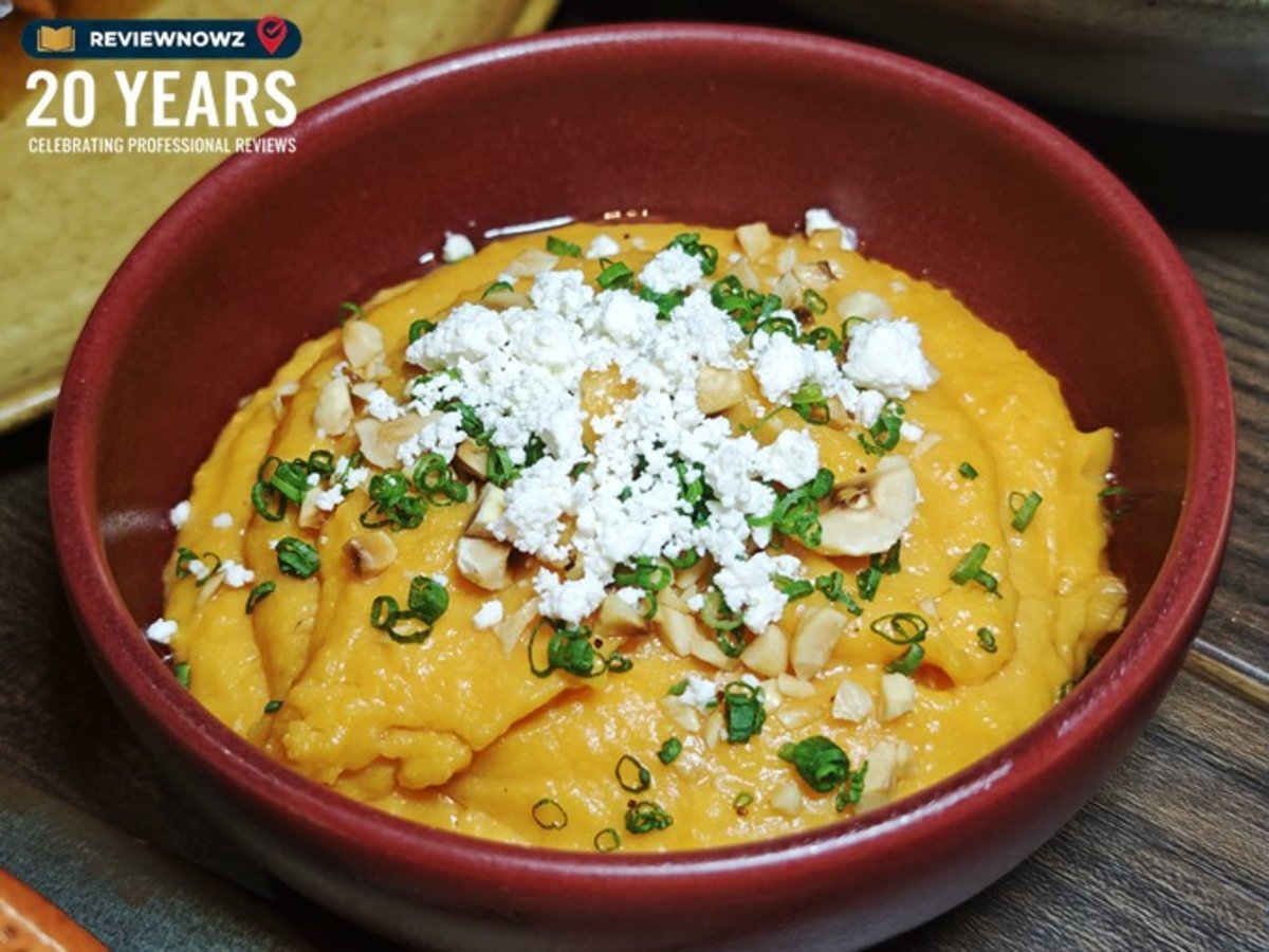 Smoked Sweet Potatoes มันเทศอบรมควันบดเนียนนุ่มท็อปด้วย Ricotta, Brown Butter และ Hazelnut จานเคียงร้าน Madura Rooftop Bangkok ReviewNowz