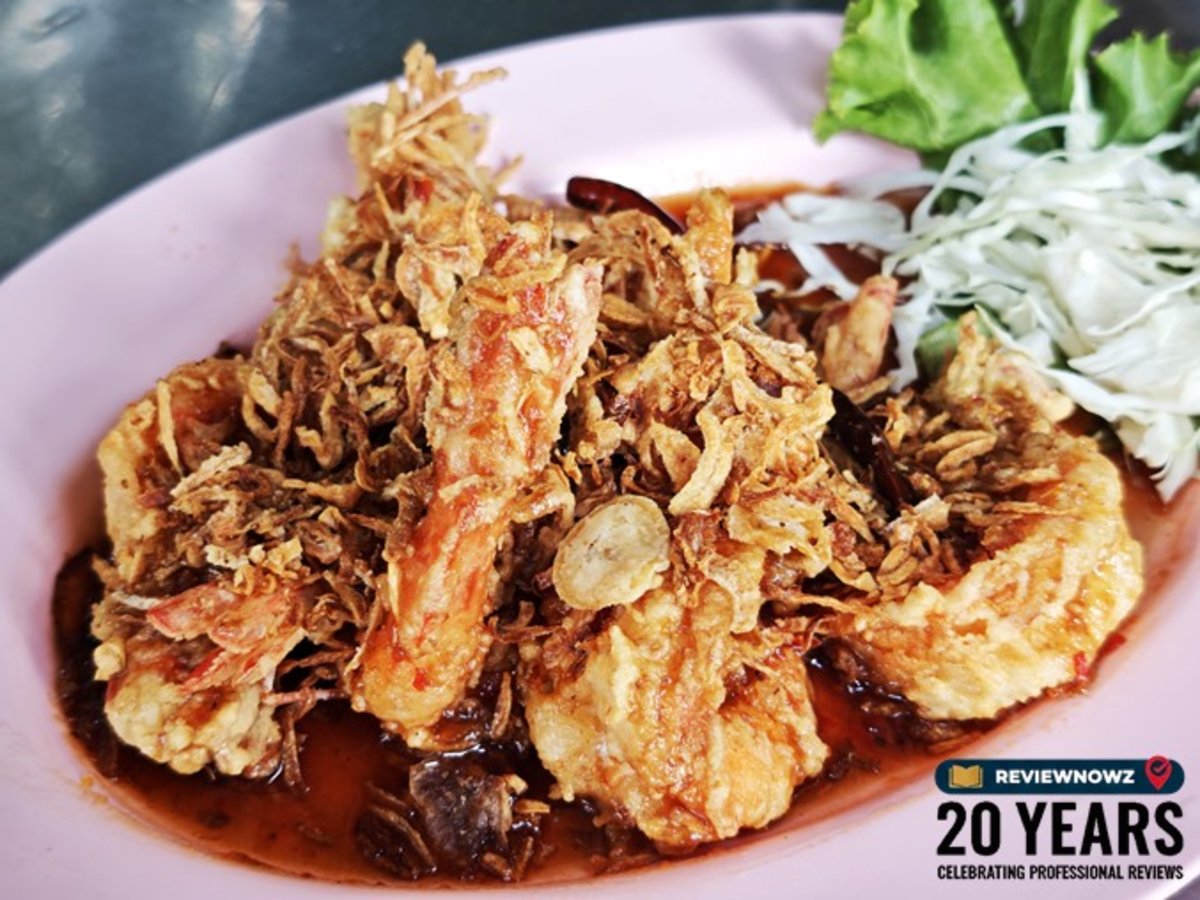 กุ้งทอดซอสมะขามตัวโตราดซอสมะขามเข้มข้นโรยหอมเจียวกรอบ ร้านเรืองฤทธิ์ ซีฟู้ด บางขุนเทียน-ชายทะเล ReviewNowz