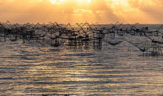 Cover Dek Jew Chill Out @ Phatthalung ~ "Boating" for Water Birds and Red ...