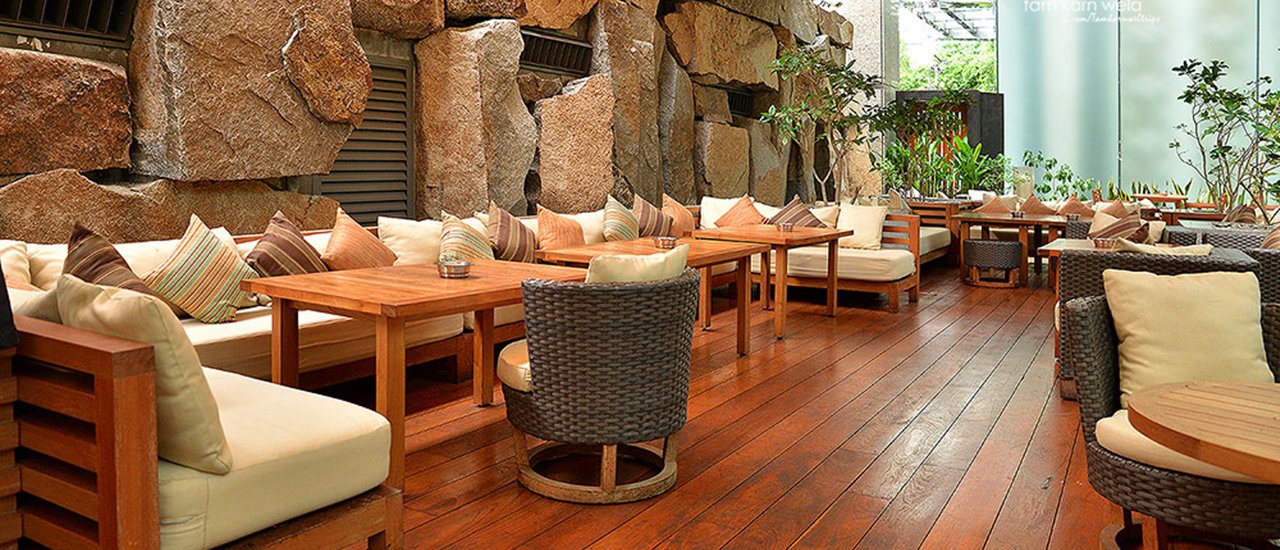 cover ~ * ~ * ~……... ZUMA @ St.Regis One of the greatest Contemporary Japanese Cuisine …………...~ * ~ * ~ *
