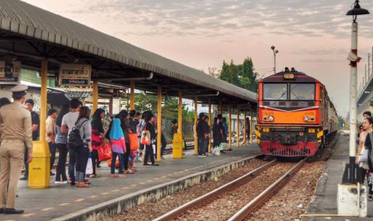 Cover 04/02/60  ท ริ ป นั้ ง ร ถ ไ ฟ  ฟรี ชิ ว ชิ ว ว น ไ ป < อ รั ญ ป ระ ...