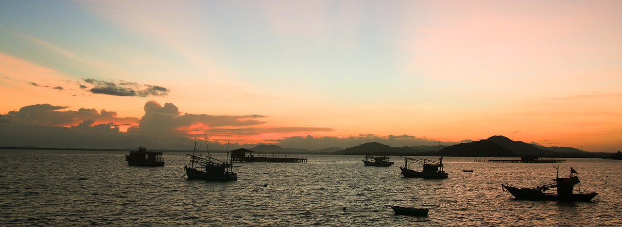 cover Enjoy eating crabs and stargazing paradise at Jik Islands in Chanthaburi