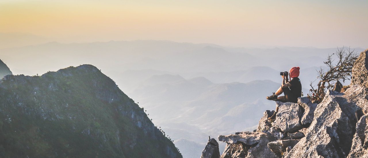 cover นอนบนรถไฟอุตราวิถีไปปีนเขาขึ้นดอยหลวงเชียงดาวให้ร่างแหลกแล้วกลับมาฟินที่ ม้งฮิลล์ไทร์บล็อดจ์รีสอร์ท