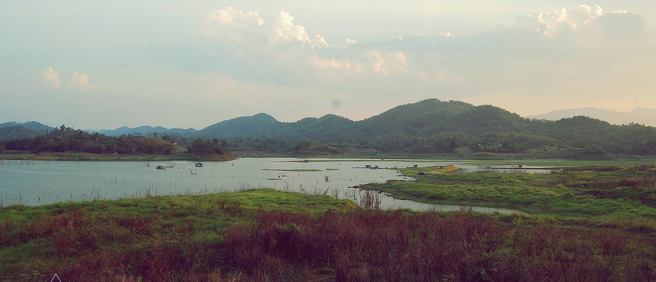 cover อุทัยแค่ปลายจมูก