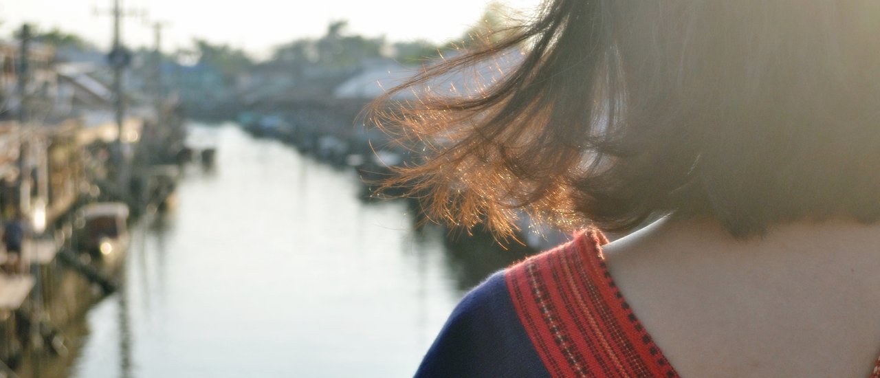 cover H . B . D . To Me' In Amphawa