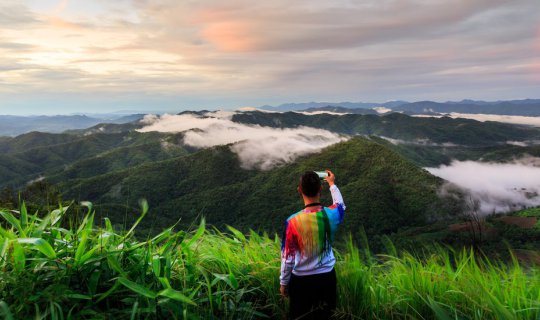 cover ขุนเขาและสายหมอกแห่งสุพรรณบุรี "เขาเทวดา" อุทยานแห่งชาติพุเตย