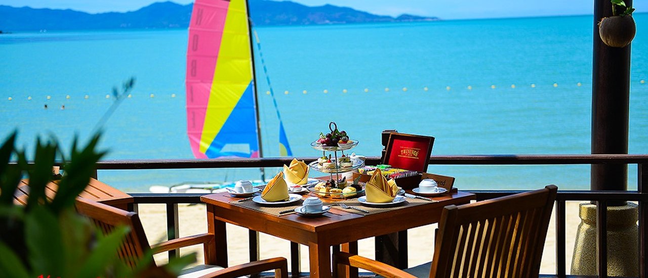 cover ...Mae Pranome EAT & TRAVEL Life Style EXperience Issue 35 @ Bandara Resort & Spa, Samui