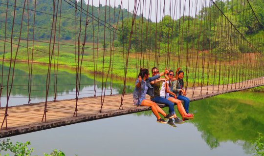 Cover ++ Lay down count stars ☆ ★ @ Kaeng Krachan Dam and Khao Phanoen Thu...