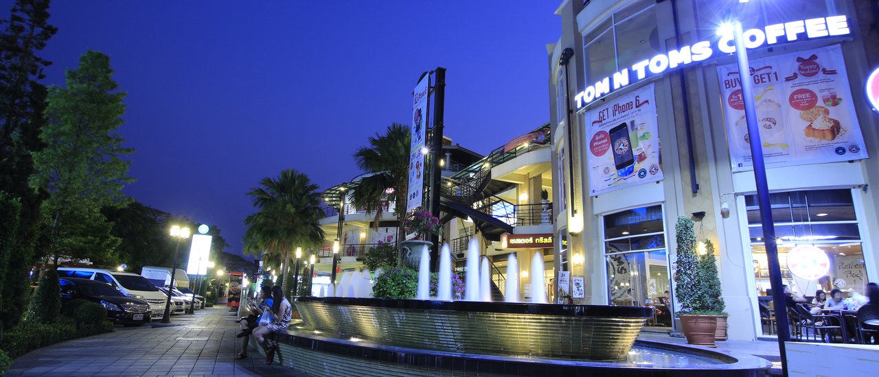 cover ไปมาแล้ว Victoria Gardens คอมมูนิตี้มอลล์แห่งแรกบนถนนเพชรเกษม